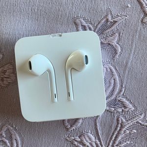 iPhone ear buds, new in box